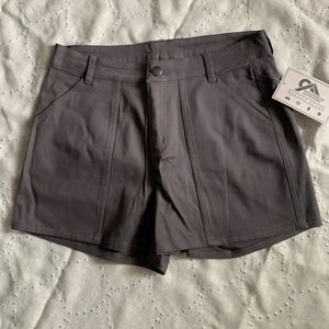 Colosseum shorts women’s